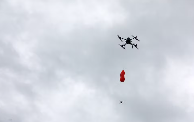 Guarda-vidas do Futuro: Drones com Boias e Alertas de Voz Revolucionam a Segurança em Florianópolis